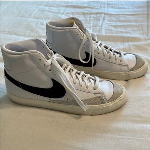 Nike Mid 77 Blazers Women’s Size 12